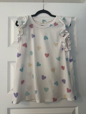 entro White Top with multi-color Heart Accent, Size L